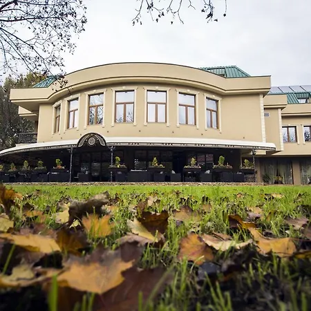 Park 4* Sztrumica